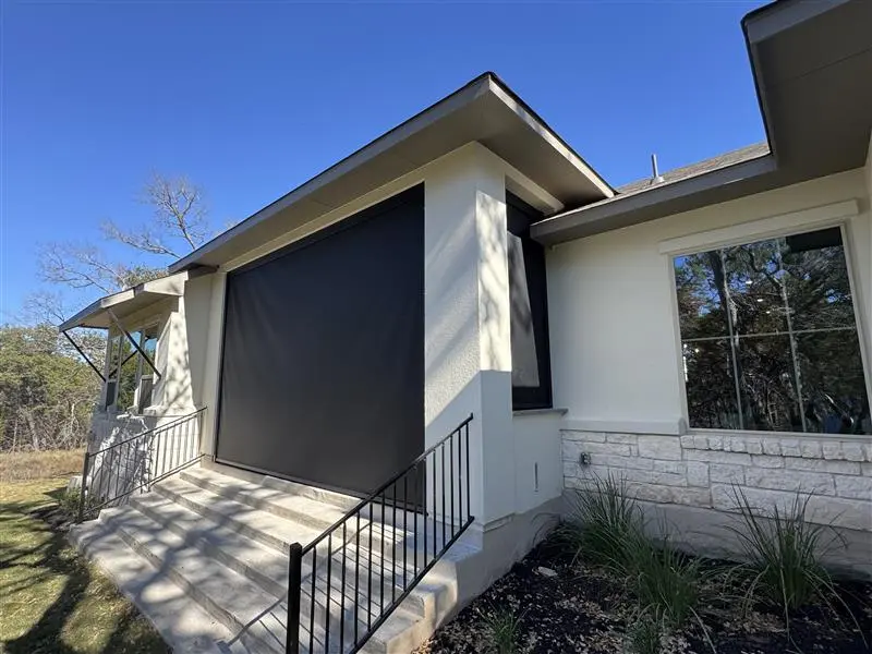 Patio Screens vs. Shade Sails: What's the Right Outdoor Solution for Texas?